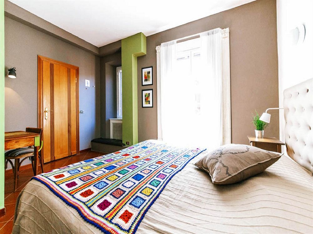 רומא Signor Suite Colosseo מראה חיצוני תמונה