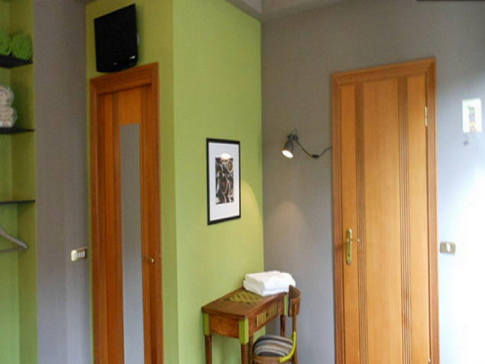 רומא Signor Suite Colosseo מראה חיצוני תמונה