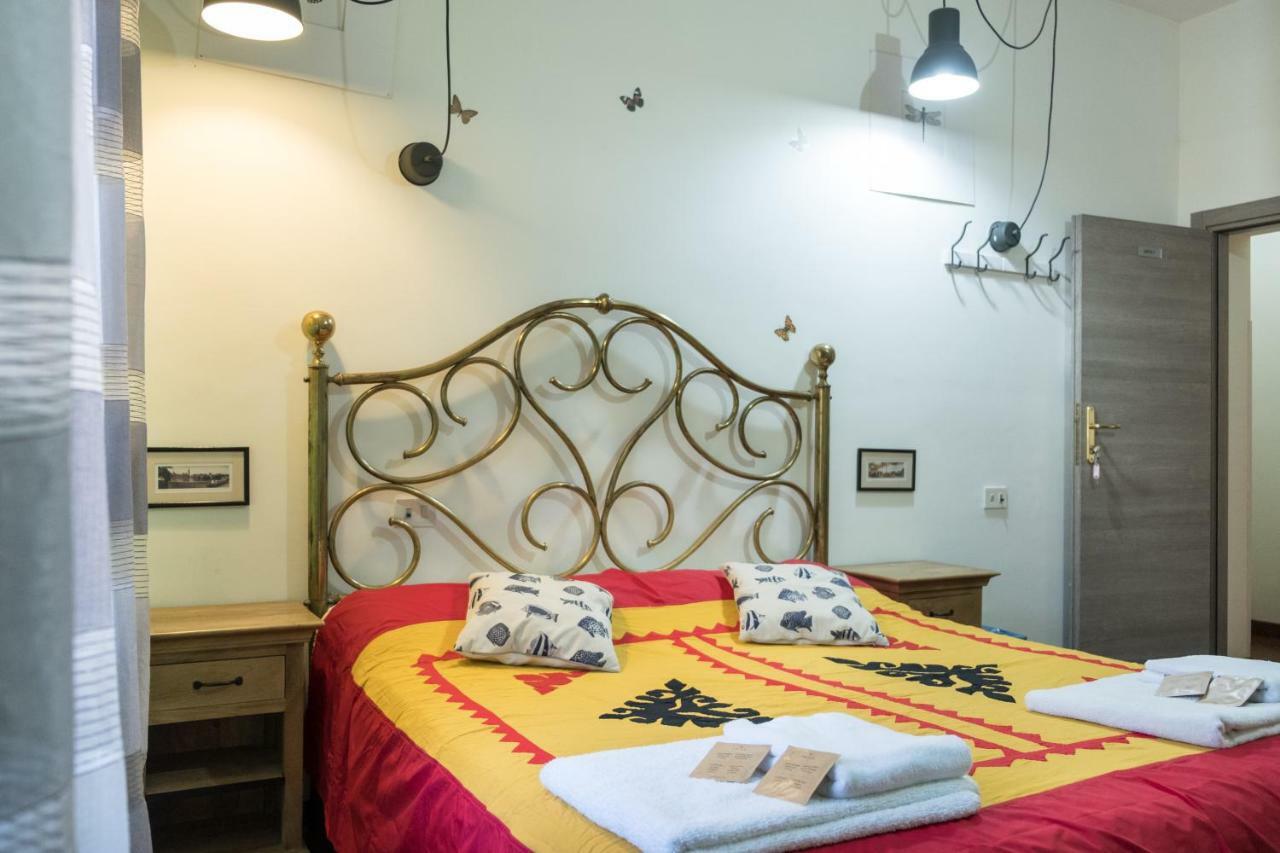 רומא Signor Suite Colosseo מראה חיצוני תמונה